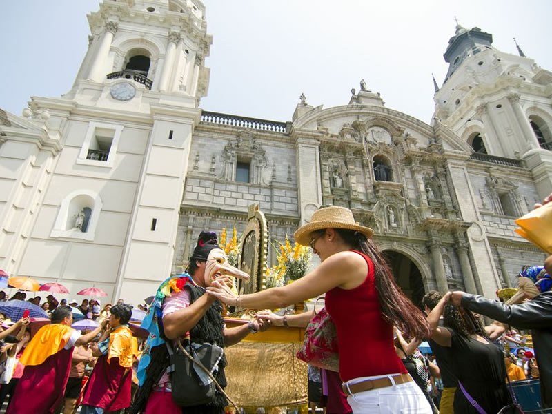 Semana Santa Peru Tours